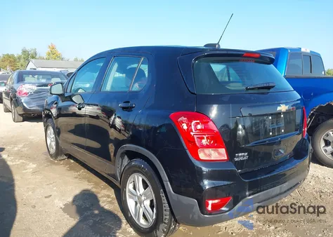 2019 Chevrolet Trax Ls z USA, uszkodzony, nr VIN 3GNCJKSB8KL332253